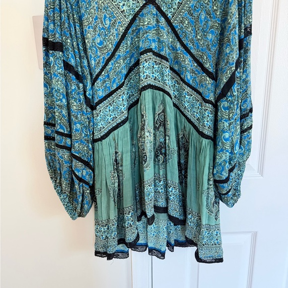 Free People Top Green Blue Luna Scarf Print Balloon Sleeve Boho Tunic L NWT - Picture 4 of 11